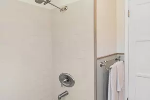 10373 Newhome Ave, Sunland, CA 91040 - Photo 17