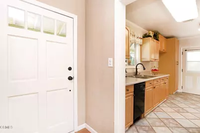 10373 Newhome Avenue, Sunland, CA 91040 - Photo 3