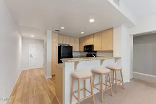 160 S Hudson Ave, Pasadena, CA 91101 - Photo 5