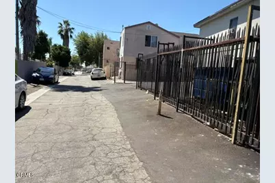 12620 S Figueroa Street, Los Angeles, CA 90061 - Photo 9