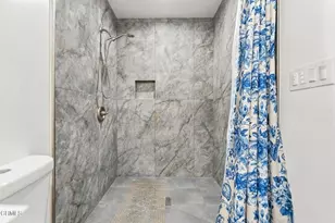 2055 W 80th St, Los Angeles, CA 90047 - Photo 35