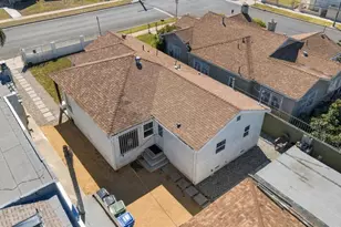2055 W 80th St, Los Angeles, CA 90047 - Photo 7