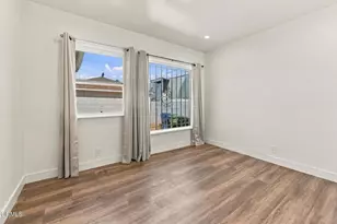 2055 W 80th St, Los Angeles, CA 90047 - Photo 33