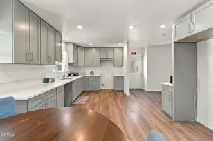 2055 W 80th St, Los Angeles, CA 90047 - Photo 3