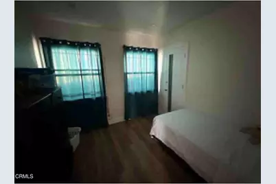 2055 W 80th Street, Los Angeles, CA 90047 - Photo 9