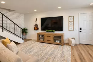 1102 W Calle Del Sol, Azusa, CA 91702 - Photo 7