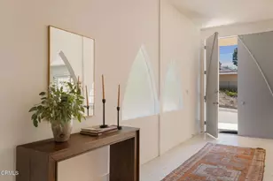 1919 Deermont Rd, Glendale, CA 91207 - Photo 11