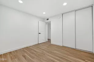 22330 Victory Blvd, Los Angeles, CA 91367 - Photo 9