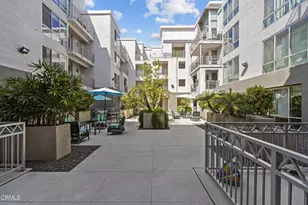 111 S De Lacey Ave, Pasadena, CA 91105 - Photo 57