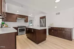10856 Topeka Dr, Porter Ranch, CA 91326 - Photo 19