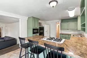 12211 Forest Trail, Sylmar, CA 91342 - Photo 5