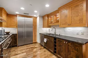 250 S De Lacey Ave, Pasadena, CA 91105 - Photo 13