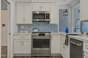 7643 Encino Ave, Northridge, CA 91325 - Photo 11