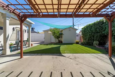 12550 Cantara Street, Los Angeles, CA 91605 - Photo 27