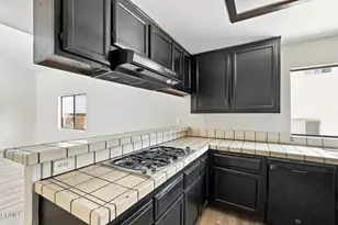 2718 Vanderbilt Ln, Redondo Beach, CA 90278 - Photo 13