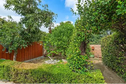 210 Mero Lane, La Canada Flintridge, CA 91011 - Photo 33