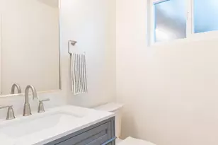 20224 Cohasset St, Winnetka, CA 91306 - Photo 11