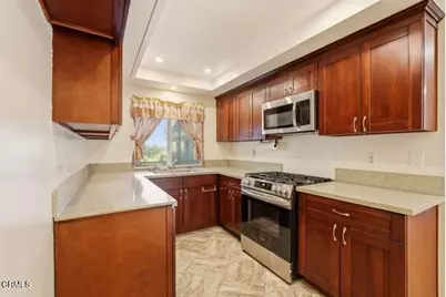 408 Burchett Street #11, Glendale, CA 91203 - Photo 11