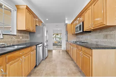 923 Crestview Drive, Pasadena, CA 91107 - Photo 9