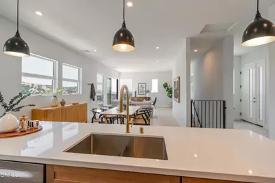 3874 W Point Drive, Los Angeles, CA 90065 - Photo 15