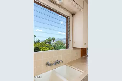 1341 Cambridge Drive, Glendale, CA 91205 - Photo 9