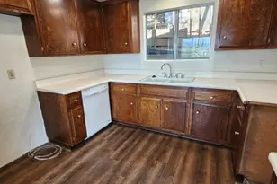 1913 Verdugo Loma Dr, Glendale, CA 91208 - Photo 33