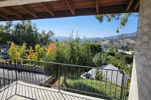 1913 Verdugo Loma Dr, Glendale, CA 91208 - Photo 9