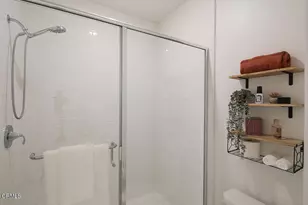 27212 Diamond Peak Ln, Valencia, CA 91381 - Photo 17