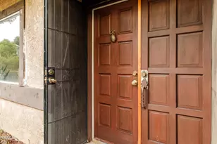 1101 N Summit Ave, Pasadena, CA 91103 - Photo 29