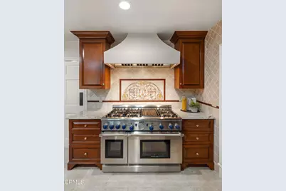 1720 Earlmont Avenue, La Canada Flintridge, CA 91011 - Photo 15