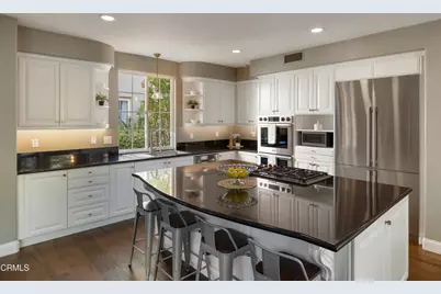 813 W Gabrielino Court, Altadena, CA 91001 - Photo 21
