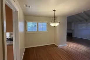 3040 Orange Ave, La Crescenta, CA 91214 - Photo 13