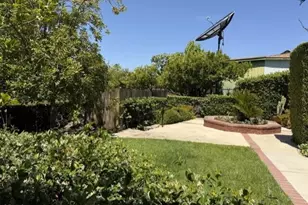 3040 Orange Ave, La Crescenta, CA 91214 - Photo 41