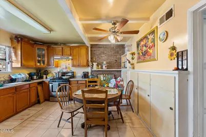 2428 Glenwood Place, South Gate, CA 90280 - Photo 11