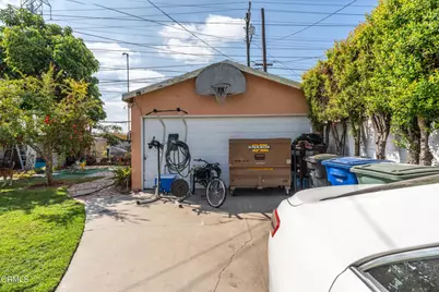 2428 Glenwood Place, South Gate, CA 90280 - Photo 19