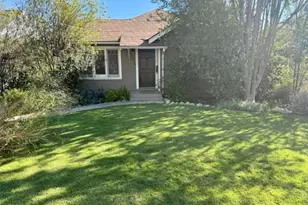 2040 Queensberry Rd, Pasadena, CA 91104 - Photo 1
