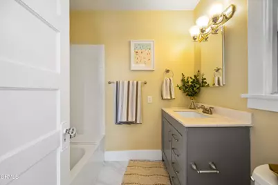 10814 Plainview Avenue, Los Angeles, CA 91042 - Photo 25