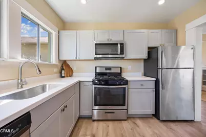 10814 Plainview Avenue, Los Angeles, CA 91042 - Photo 15