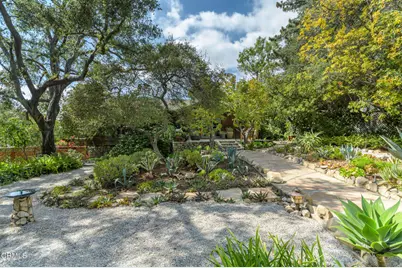 5725 Canyonside Road, La Crescenta, CA 91214 - Photo 9