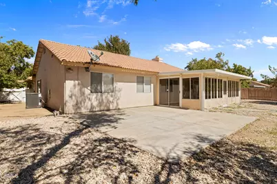 15589 Cheyenne Street, Hesperia, CA 92345 - Photo 21