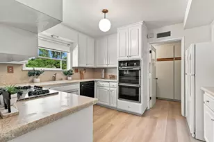 20601 Kingsbury St, Los Angeles, CA 91311 - Photo 13