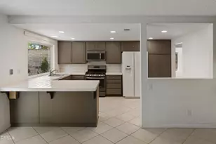 17004 Canvas St, Santa Clarita, CA 91387 - Photo 13