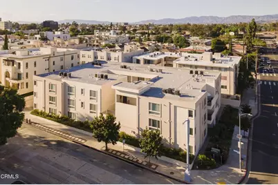 10609 Bloomfield Street #207, Los Angeles, CA 91602 - Photo 29