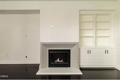 10609 Bloomfield Street #207, Los Angeles, CA 91602 - Photo 9