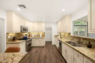 10022 Moy Ln, Sunland, CA 91040 - Photo 17