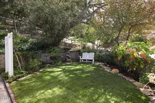 10022 Moy Ln, Sunland, CA 91040 - Photo 43