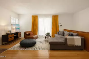 10022 Moy Ln, Sunland, CA 91040 - Photo 9