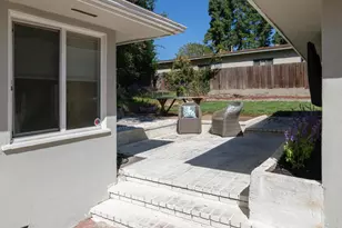 1525 Verdugo Blvd, La Canada Flintridge, CA 91011 - Photo 27