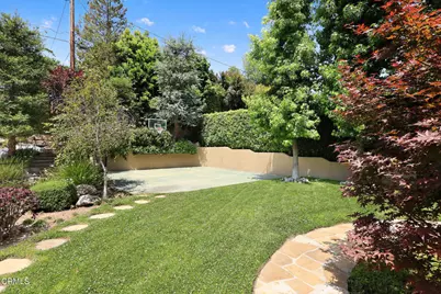 1925 Tondolea Lane, La Canada Flintridge, CA 91011 - Photo 5