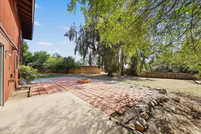 1740 Foothill Boulevard, La Canada Flintridge, CA 91011 - Photo 31